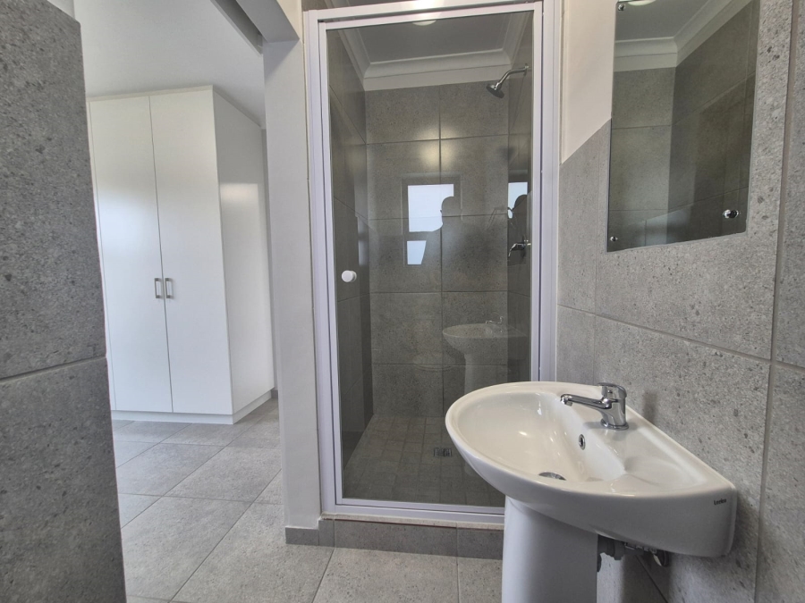 To Let 3 Bedroom Property for Rent in Stellendale Western Cape